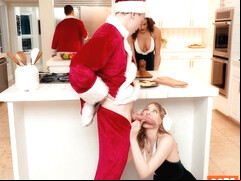 Its Time For Christmas Orgy - Melody Marks